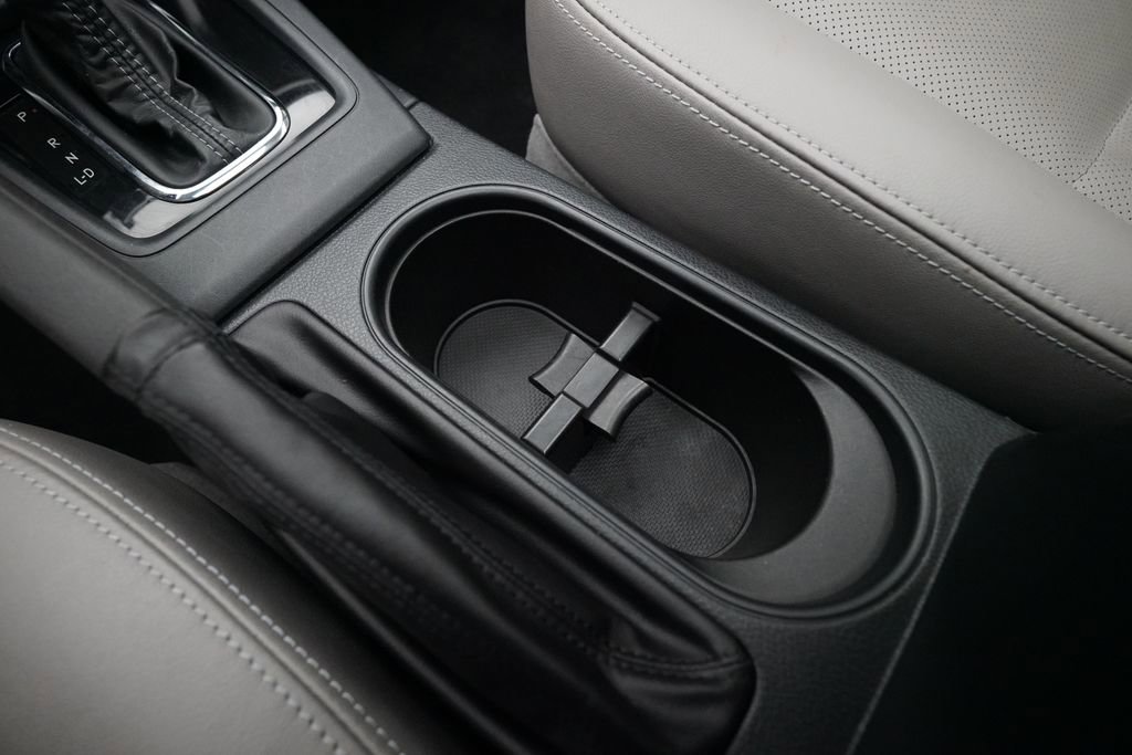 Used 2016 Subaru Forester 2.5i Touring w/ Eyesight & Navigation System image 17