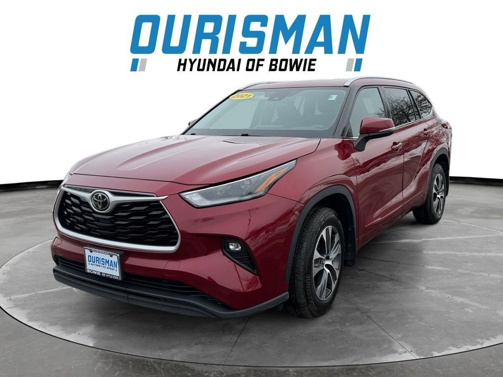 Used 2021 Toyota Highlander XLE image 8
