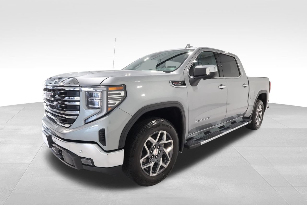Used 2025 GMC Sierra 1500 SLT w/ SLT Premium Plus Package AWD/4WD image 8