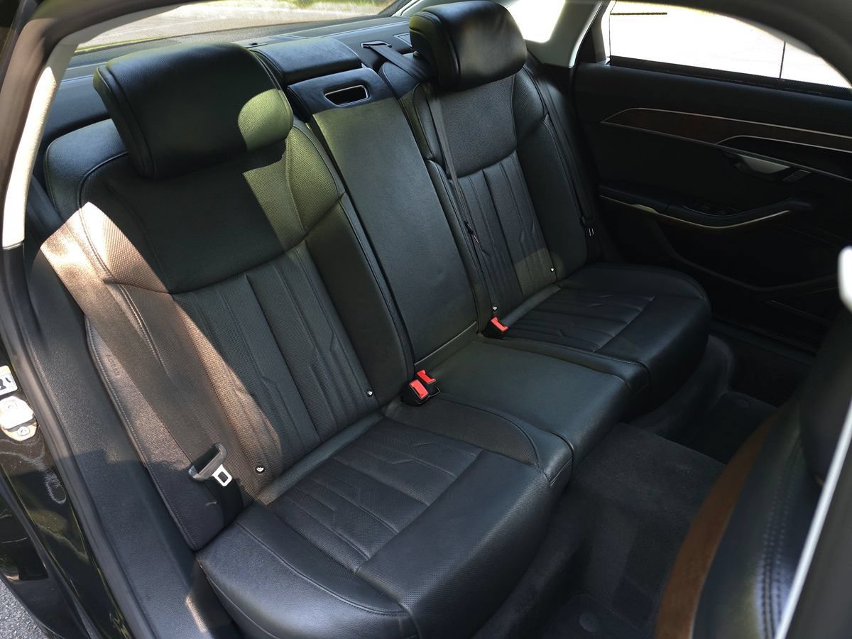 Used 2023 Audi A8 L 3.0T w/ Executive Package AWD/4WD image 16