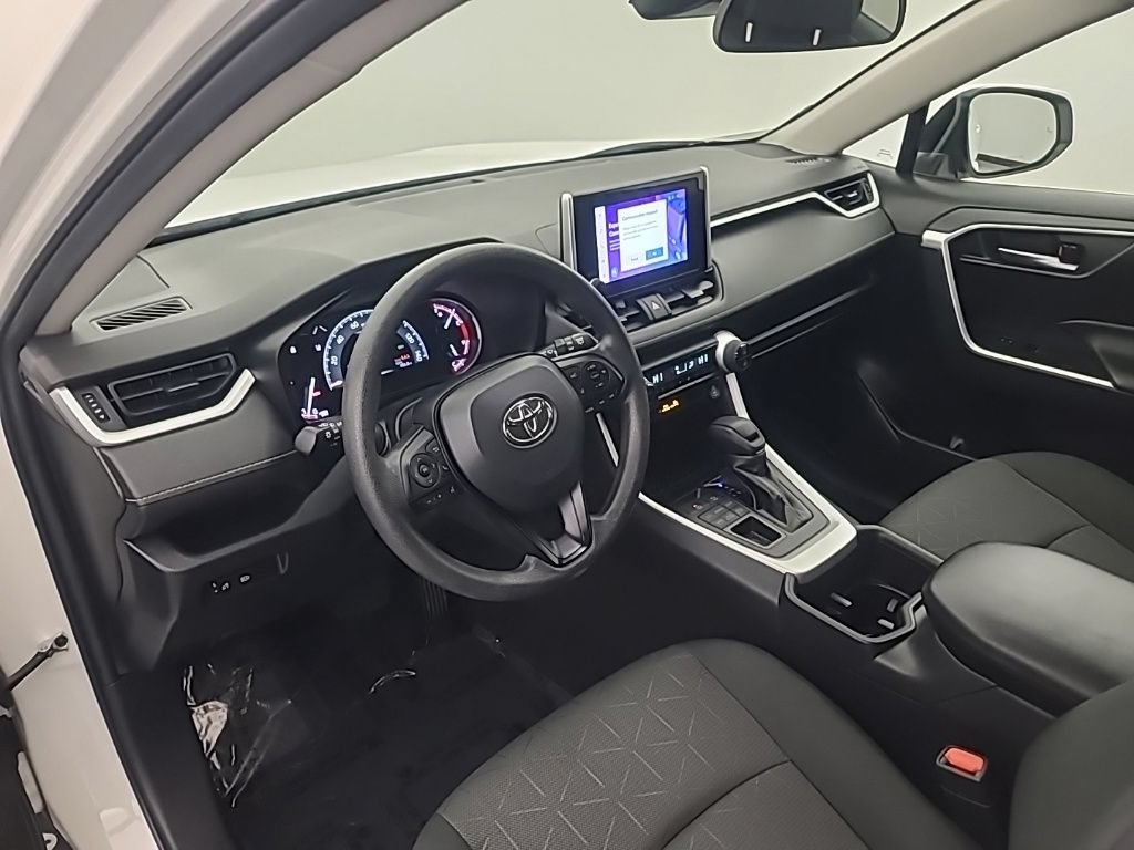 Used 2023 Toyota RAV4 XLE AWD/4WD image 25