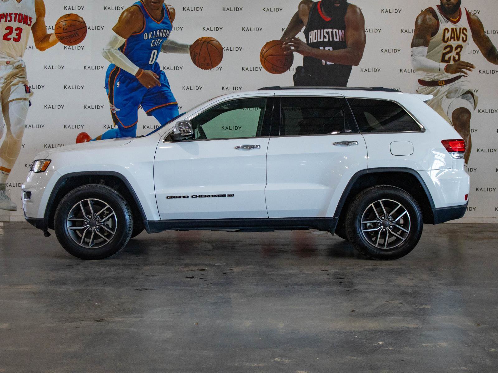 Used 2022 Jeep Grand Cherokee Limited image 18