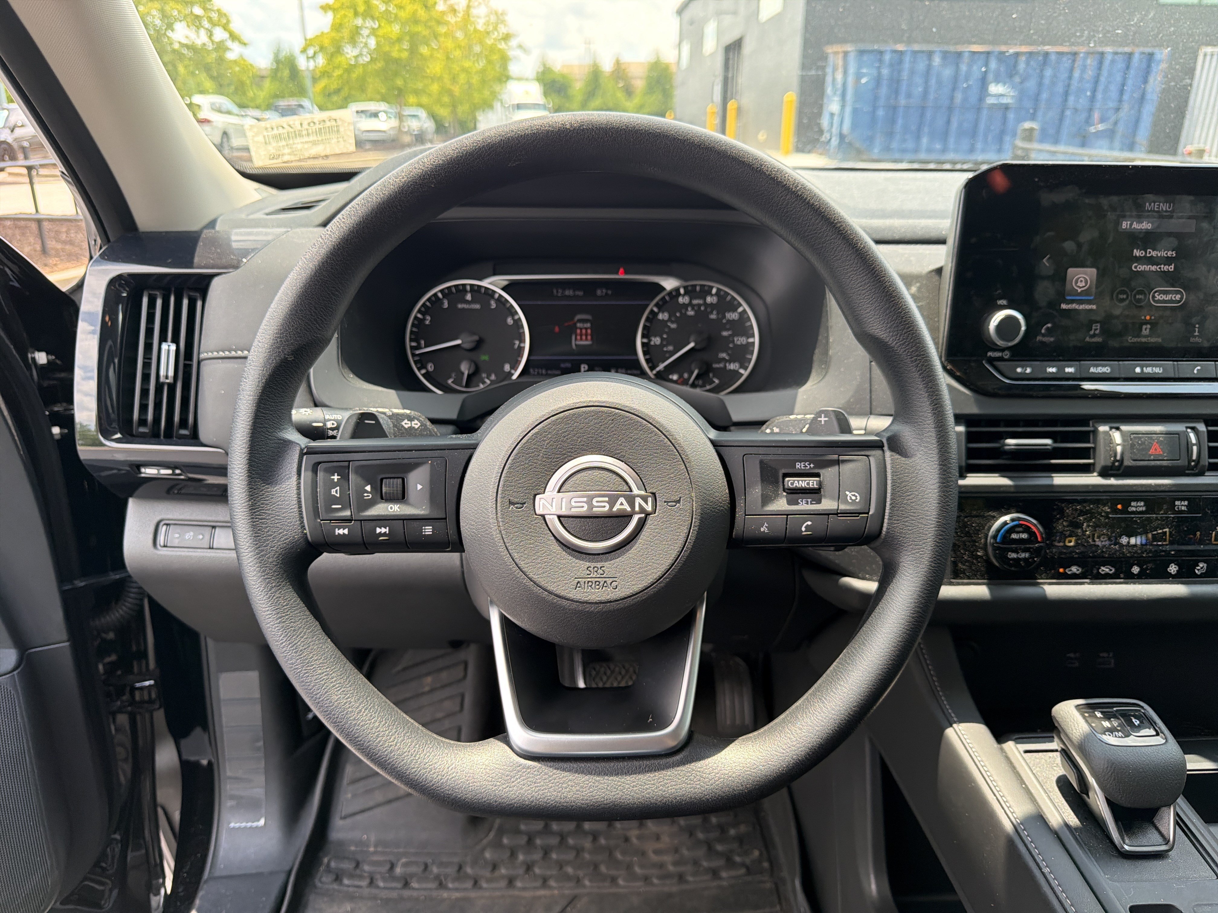 Used 2025 Nissan Pathfinder S AWD/4WD image 17
