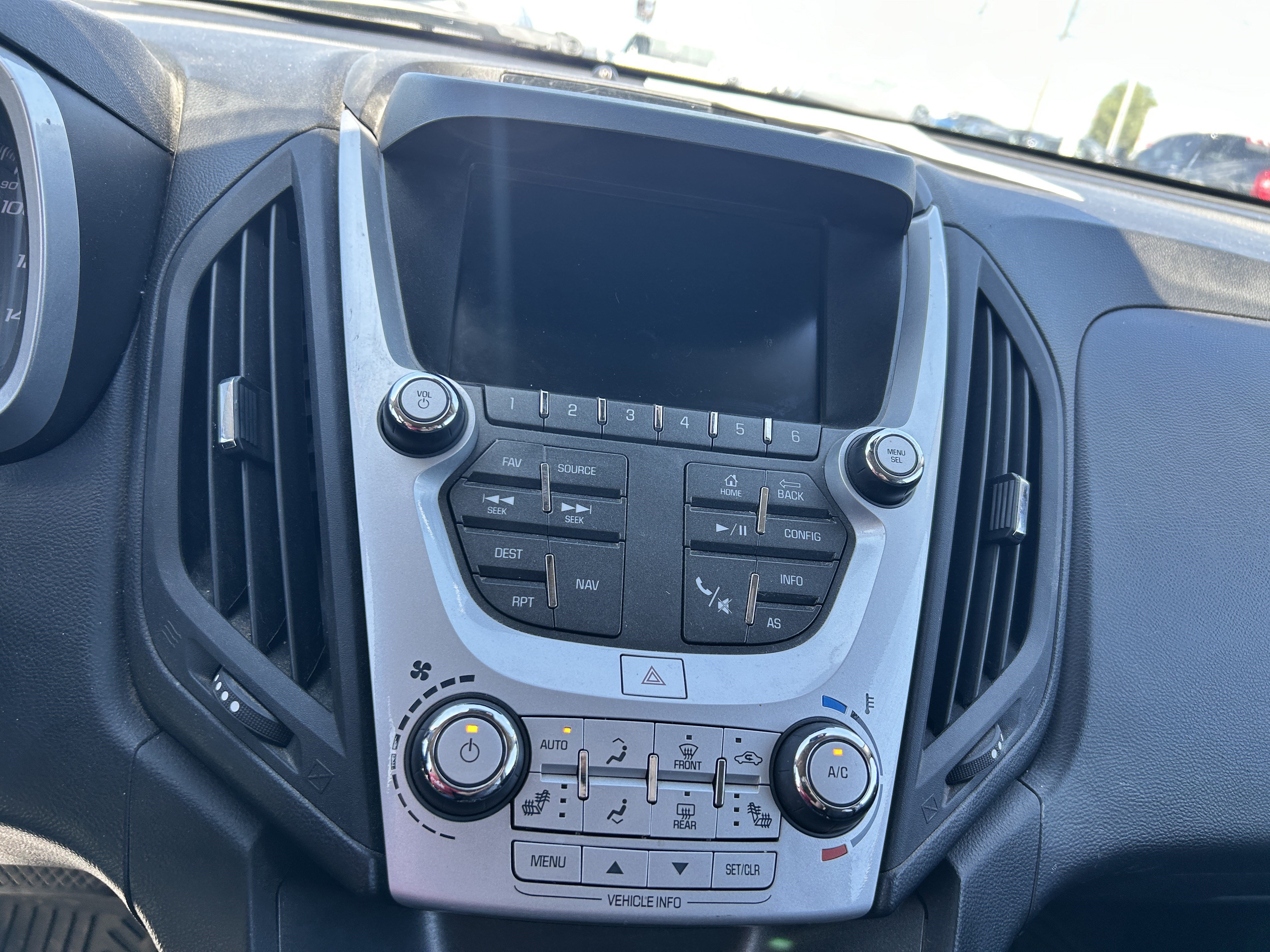 Used 2016 Chevrolet Equinox LTZ w/ Enhanced Convenience Package FWD image 15