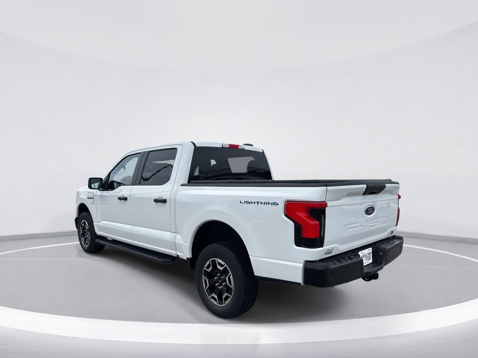 Used 2022 Ford F150 Lightning Pro image 6