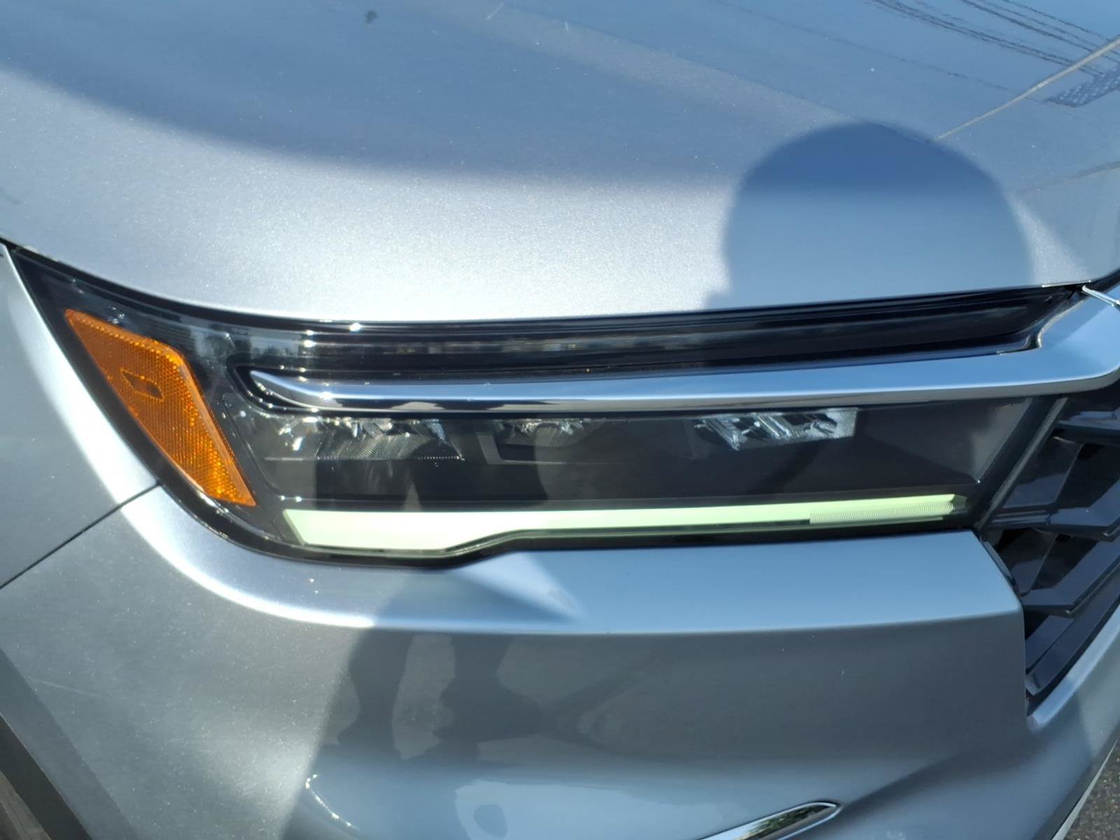 Used 2024 Honda Pilot Touring image 10