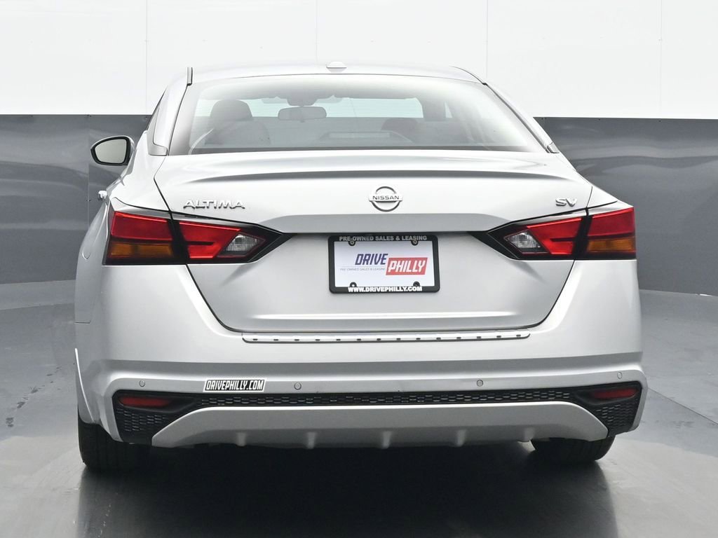 Used 2022 Nissan Altima 2.5 SV FWD image 5