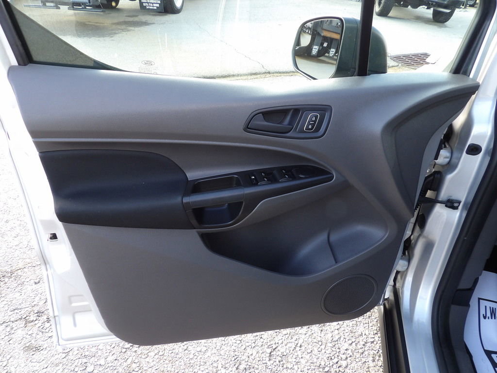 Used 2020 Ford Transit Connect XL FWD image 14