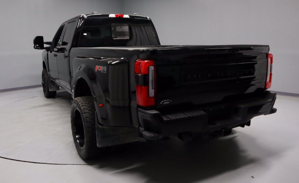 Used 2025 Ford F350 Platinum w/ FX4 Off-Road Package AWD/4WD image 8