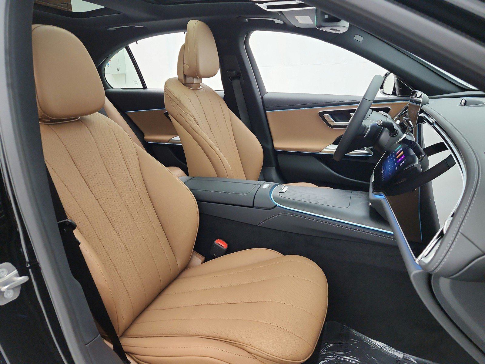 New 2027 Mercedes-Benz E 450 4MATIC Sedan image 14