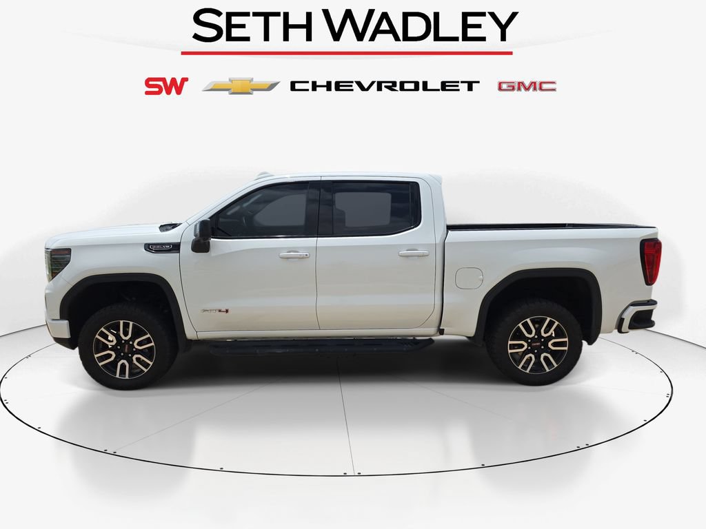 Used 2024 GMC Sierra 1500 AT4 w/ AT4 Premium Package AWD/4WD image 4
