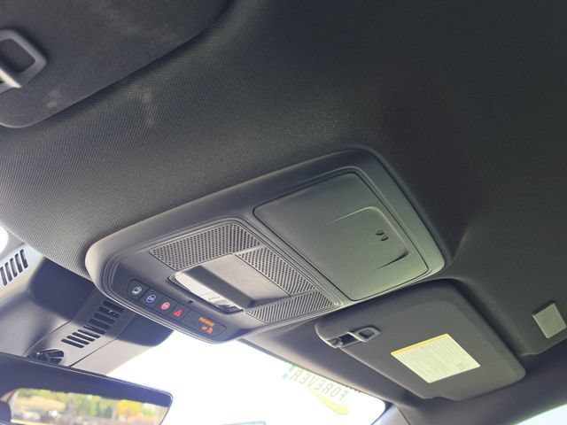 Used 2026 Chevrolet Traverse LT w/ Driver Confidence Package FWD image 30