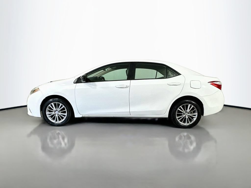 Used 2014 Toyota Corolla LE FWD image 4