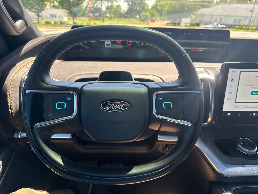 Used 2025 Ford Expedition Tremor AWD/4WD image 17