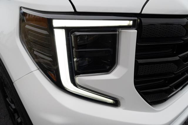 Used 2024 GMC Sierra 1500 Elevation image 40