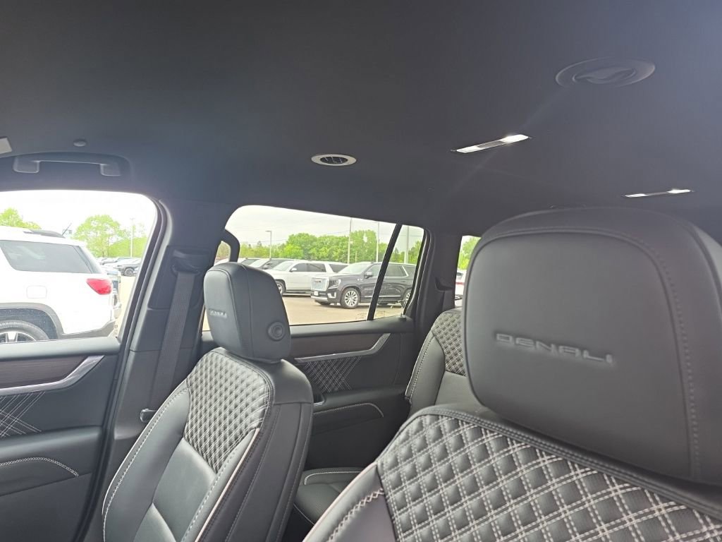 Used 2024 GMC Acadia Denali w/ Super Cruise Package AWD/4WD image 10