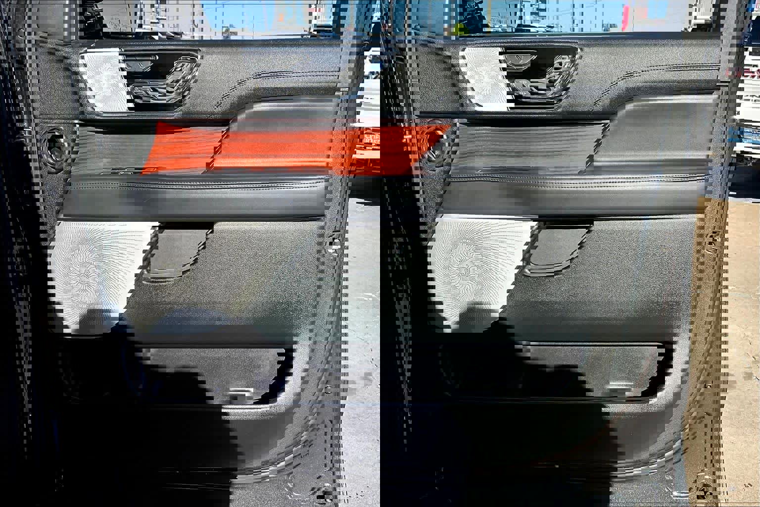 Used 2024 Lincoln Navigator L Reserve image 22