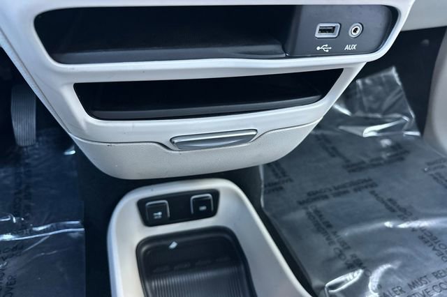 Used 2018 Chrysler Pacifica Touring Plus image 39