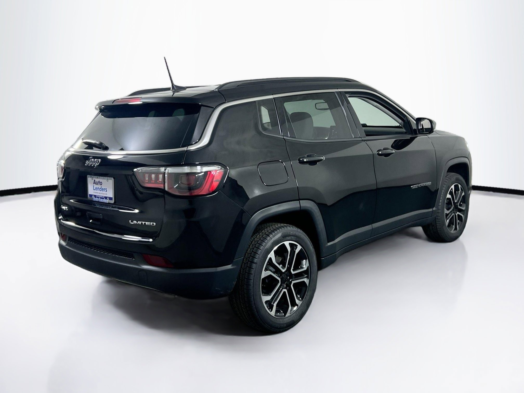 Used 2022 Jeep Compass Limited AWD/4WD image 5