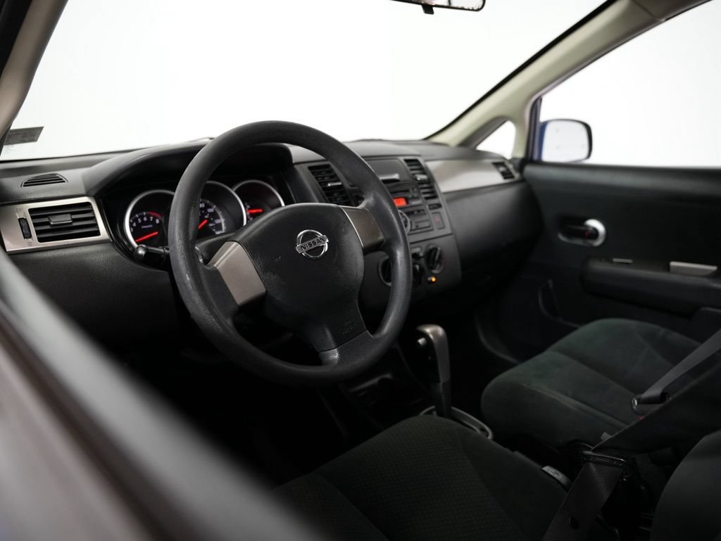 Used 2012 Nissan Versa 1.8 S FWD image 6