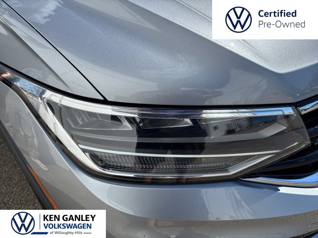 Certified 2024 Volkswagen Tiguan SE R-Line FWD image 7
