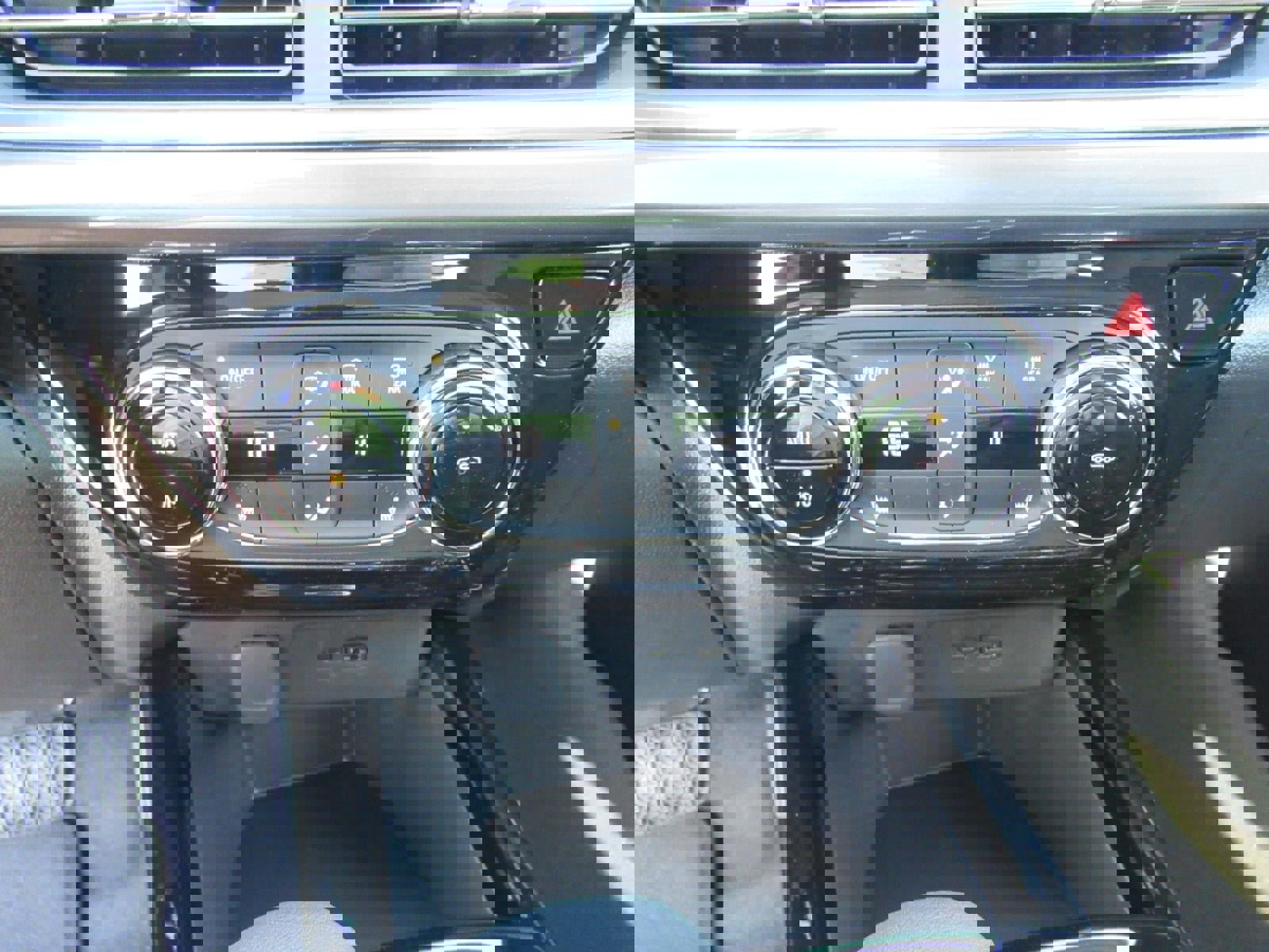 New 2026 Chevrolet Trax ACTIV w/ Driver Confidence Package image 24