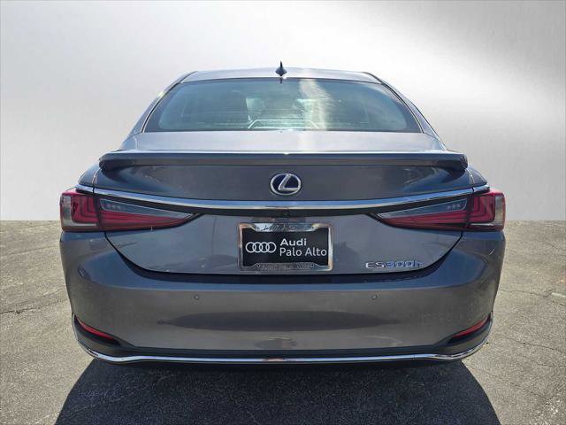 Used 2021 Lexus ES 300h w/ Premium Package FWD image 4