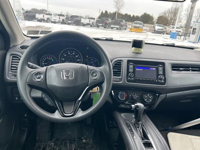 Used 2018 Honda HR-V LX image 10