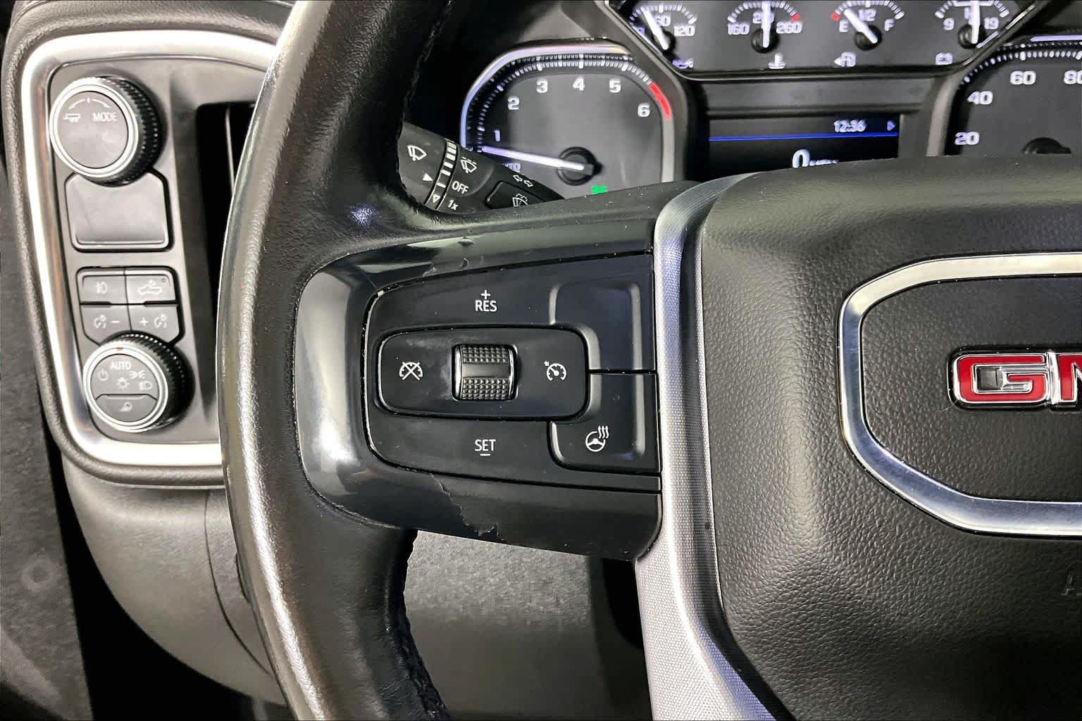 Used 2020 GMC Sierra 1500 SLT RWD image 23