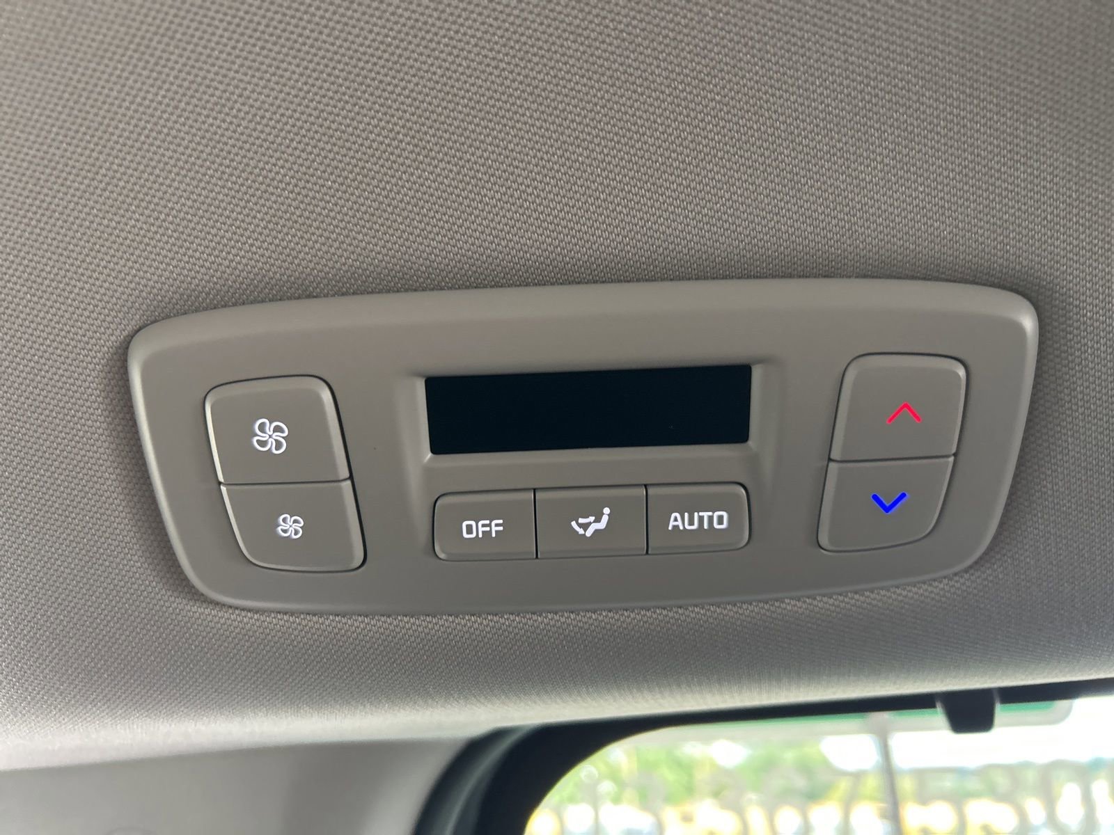 New 2026 Kia Carnival EX image 15