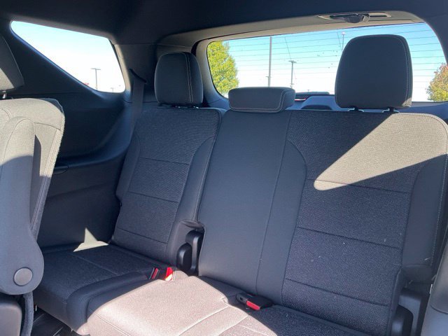 New 2027 Chevrolet Traverse LT w/ Sun and Wheel Package AWD/4WD image 35