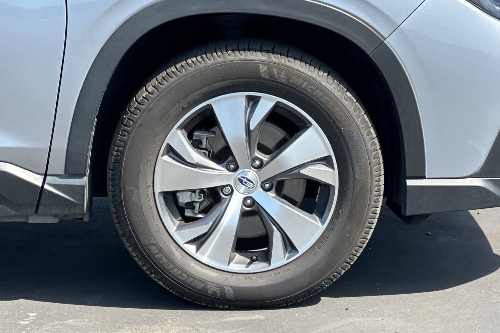 Used 2023 Subaru Ascent Premium w/ Convenience Package AWD/4WD image 30