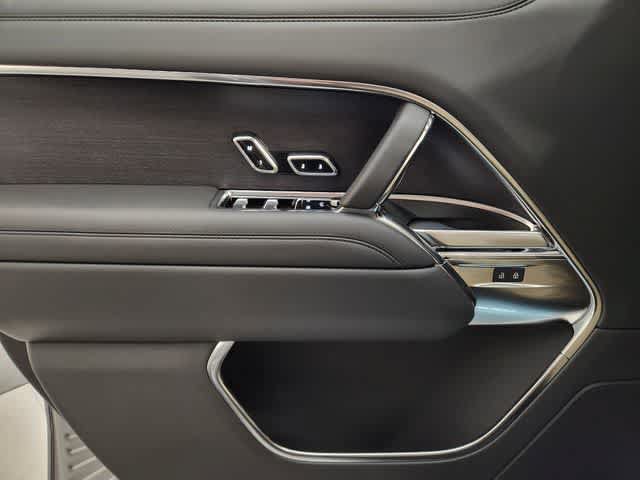 New 2026 Land Rover Range Rover SE AWD/4WD image 36
