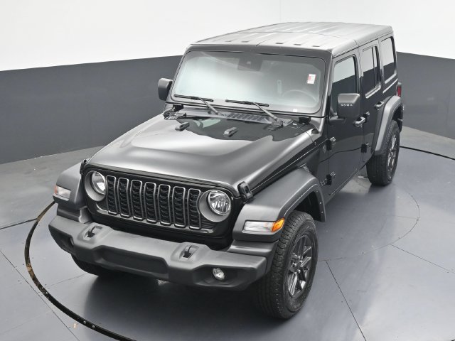 Used 2025 Jeep Wrangler Unlimited Sport AWD/4WD image 39