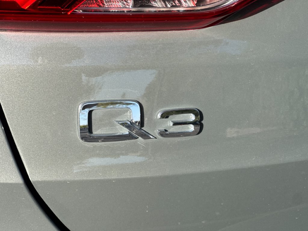 Certified 2022 Audi Q3 2.0T Premium Plus w/ Premium Plus Package AWD/4WD image 39