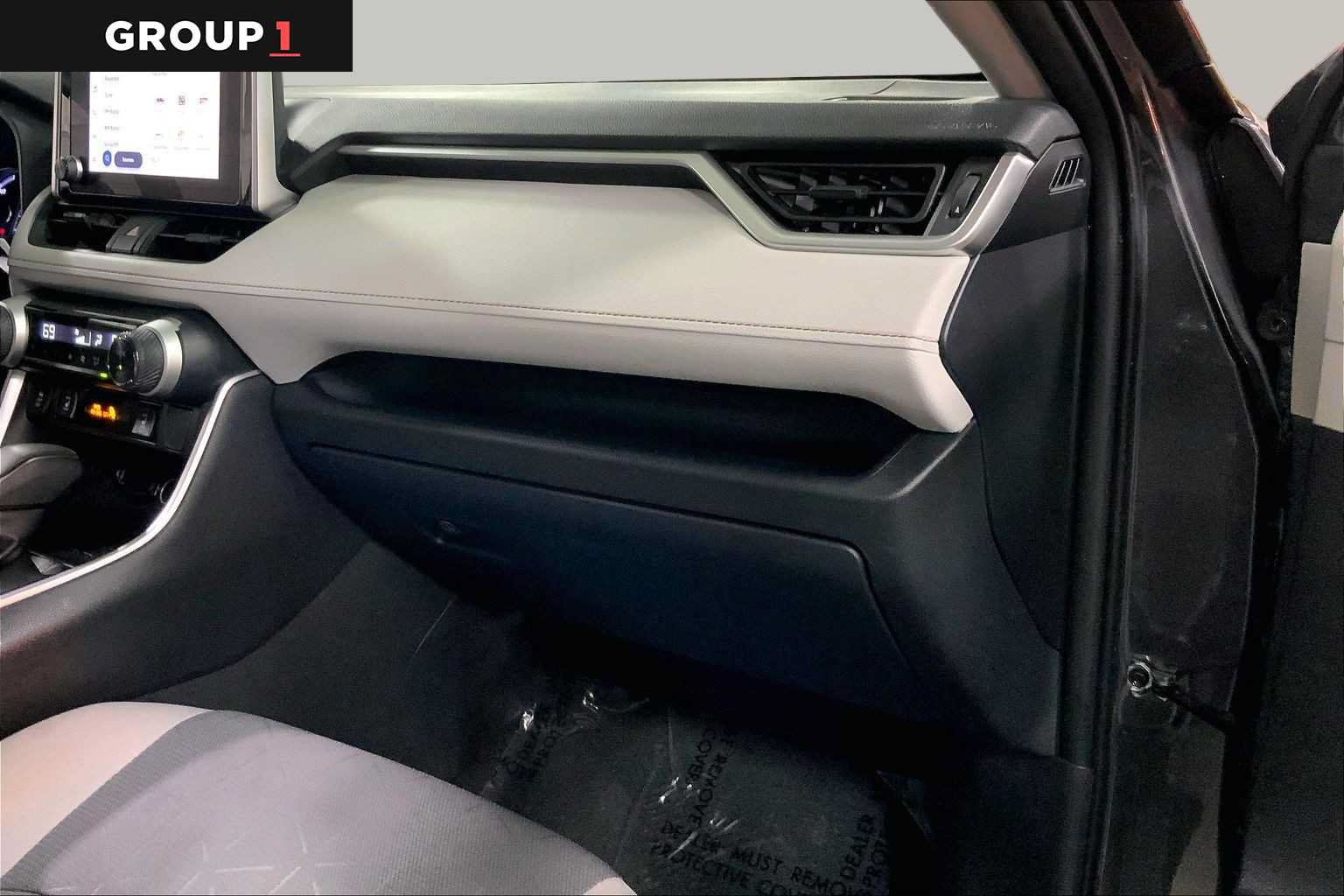 Certified 2025 Toyota RAV4 XLE w/ Weather Package AWD/4WD image 19