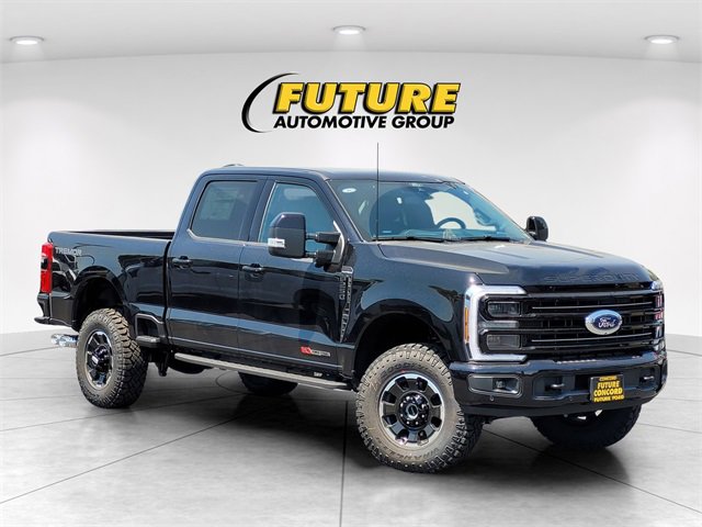 New 2025 Ford F250 Platinum w/ Tremor Off-Road Package