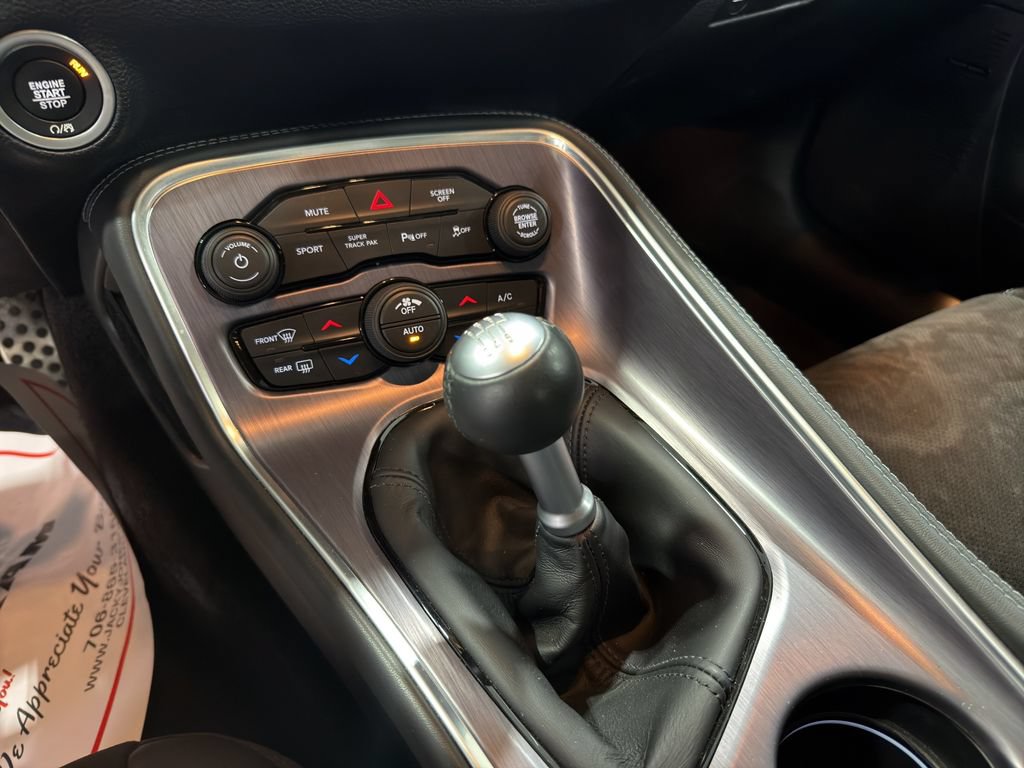 Used 2018 Dodge Challenger R/T Plus RWD image 28