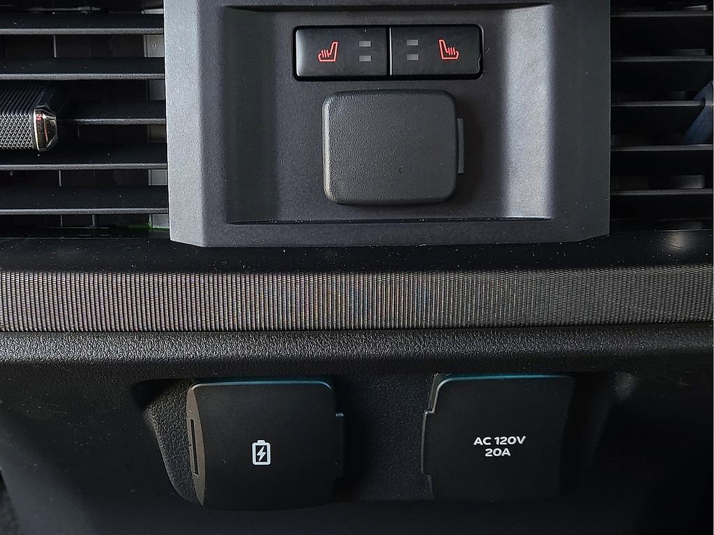 Used 2024 Ford F150 Platinum w/ Equipment Group 702A High AWD/4WD image 10