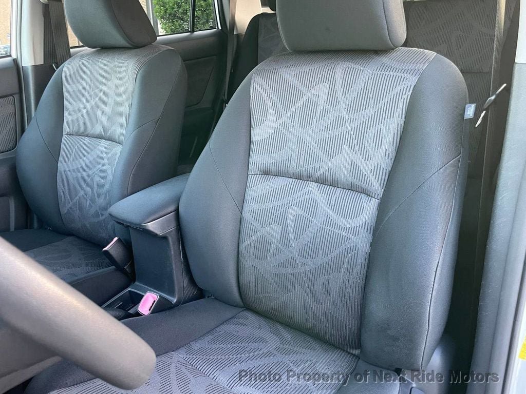 Used 2014 Scion xB FWD image 9
