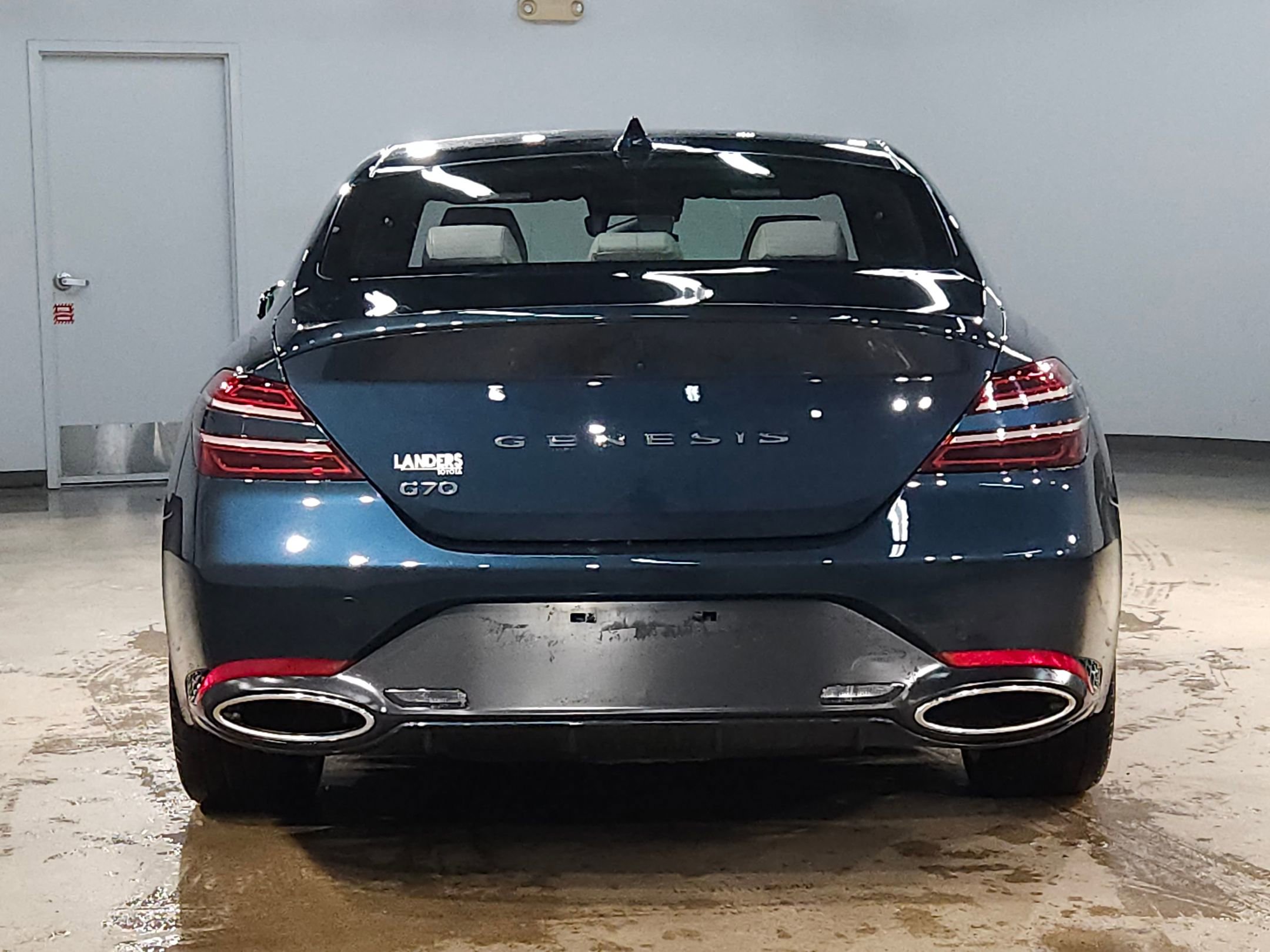 Used 2025 Genesis G70 2.5T RWD image 6