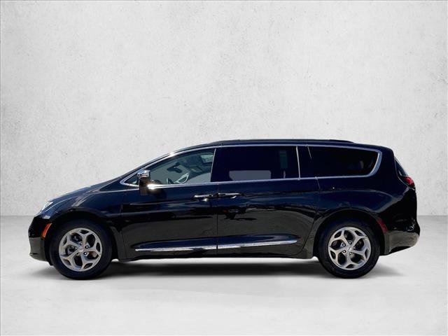Used 2022 Chrysler Pacifica Limited FWD image 6