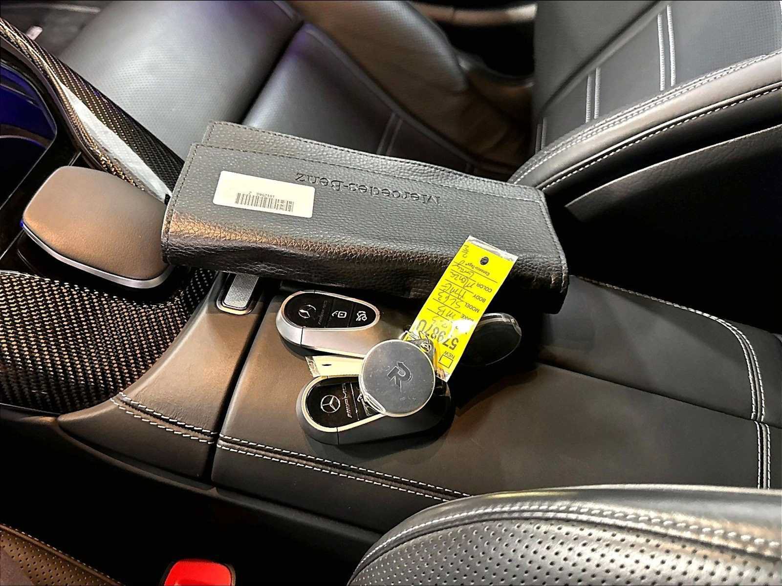 Used 2023 Mercedes-Benz SL 63 AMG 4MATIC image 34