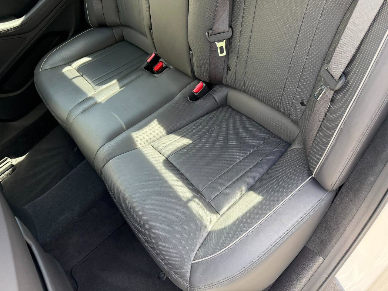 Used 2018 Genesis G80 3.8 w/ Option Group 03 RWD image 41