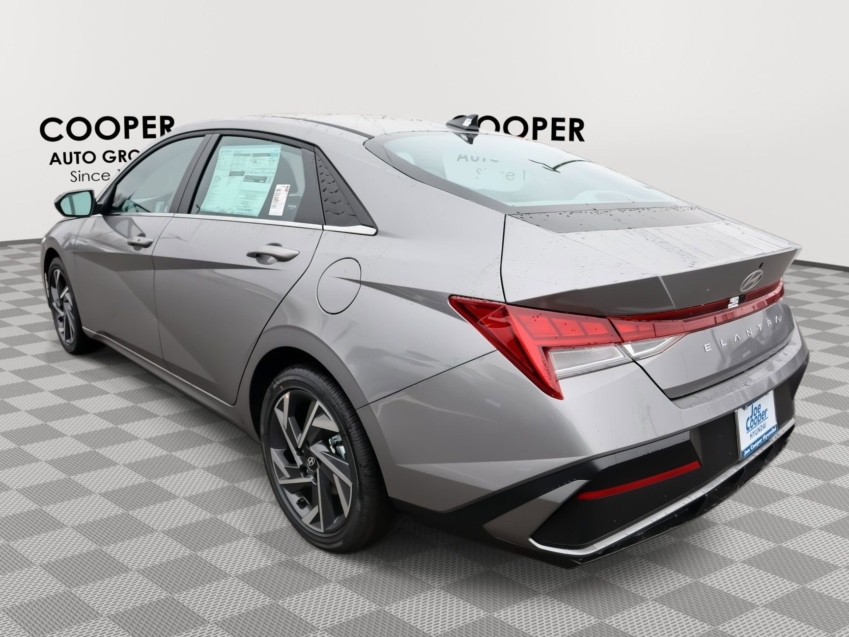 Certified 2025 Hyundai Elantra SEL image 9