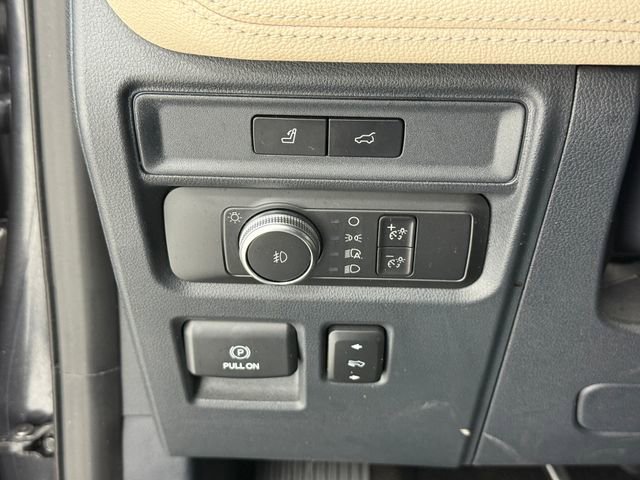 Used 2022 Ford Expedition Max Limited RWD image 13