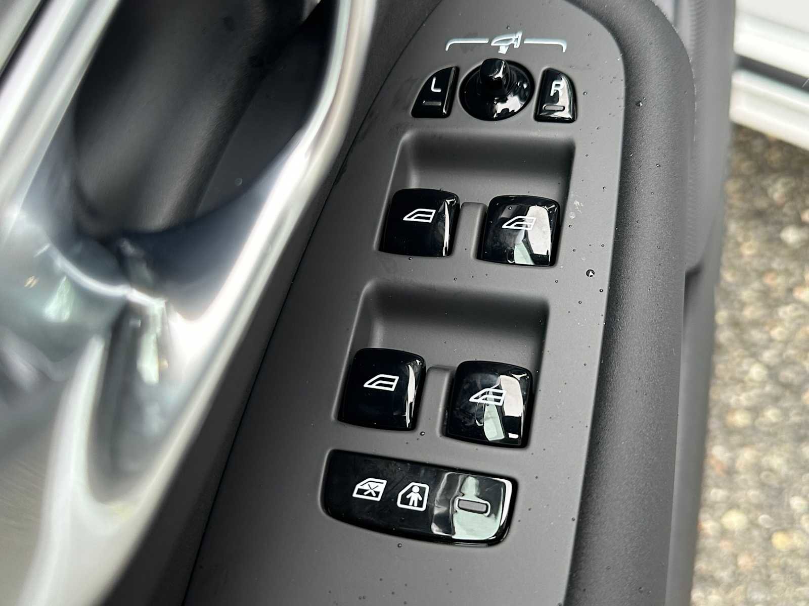 New 2026 Volvo XC90 B6 Ultra w/ Lounge Package image 22