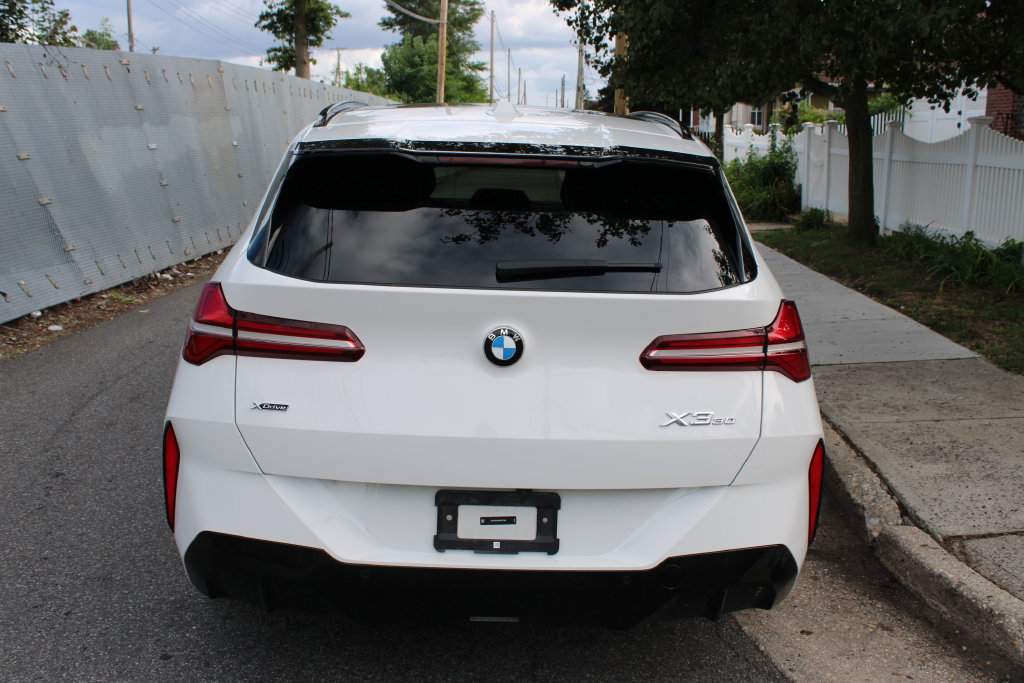 Used 2025 BMW X3 xDrive30i AWD/4WD image 7