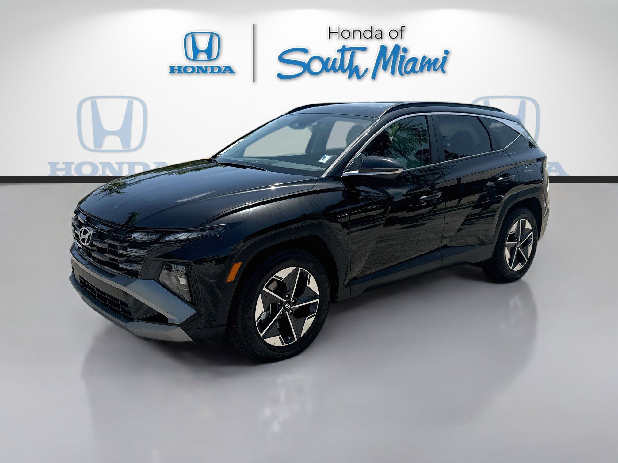 Used 2025 Hyundai Tucson SEL FWD image 3