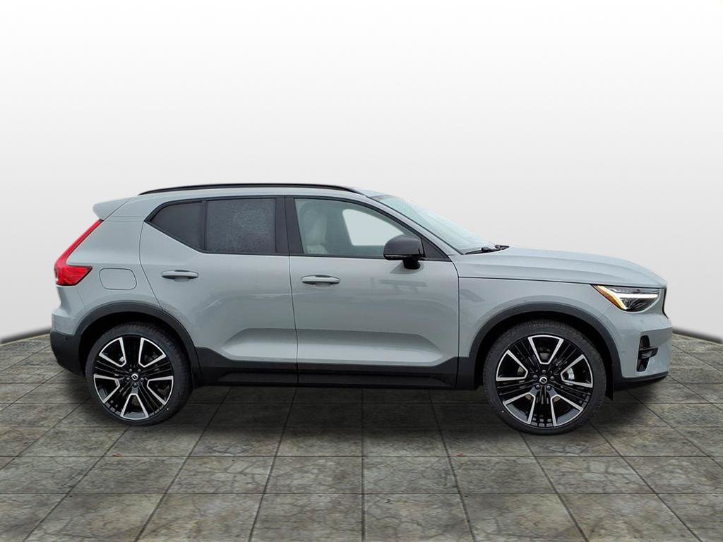 New 2026 Volvo XC40 B5 Ultra w/ Protection Package Premier AWD/4WD image 2